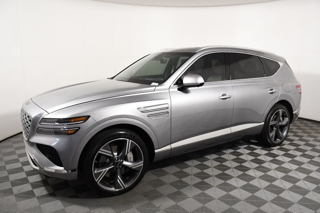 Used 2025 GENESIS GV80 Prestige with VIN KMUHEESC6SU251607 for sale in Richfield, Minnesota