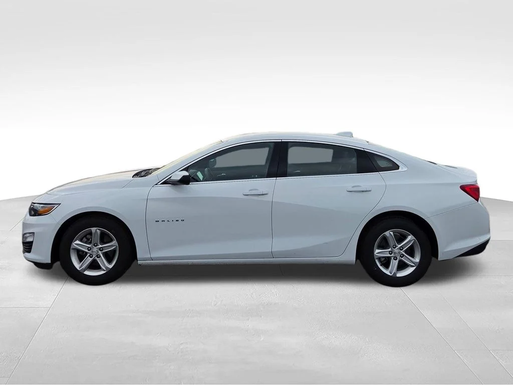 Used 2023 Chevrolet Malibu 1LT with VIN 1G1ZD5ST4PF236103 for sale in Moses Lake, WA