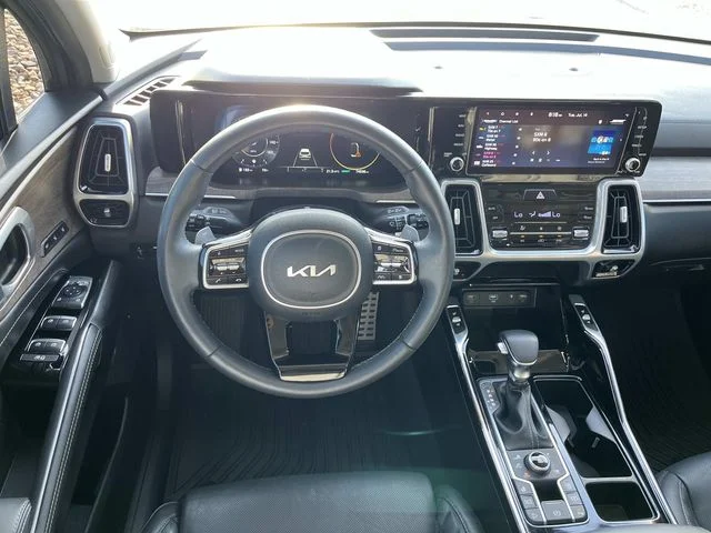Used 2022 Silver Kia X-Line SX Prestige image 12