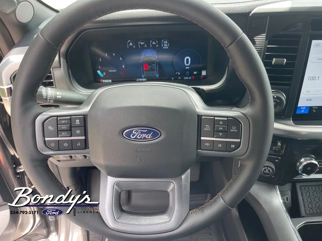 Used 2025 Gray Metallic Ford Lariat image 7
