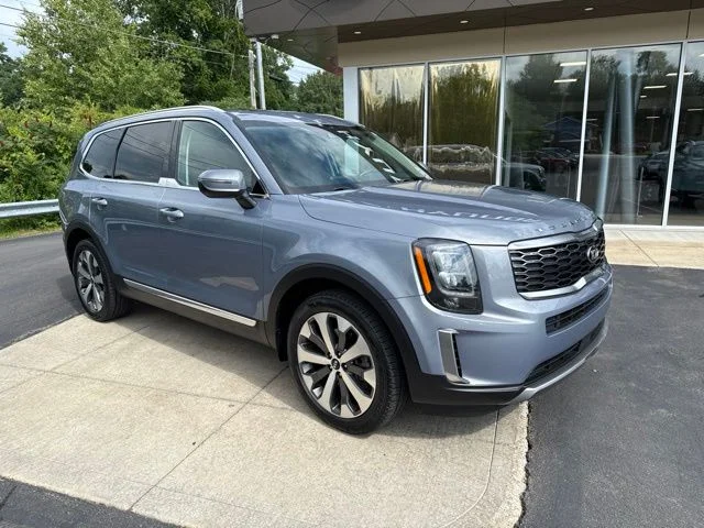Certified Used 2021 Silver Kia EX image 3