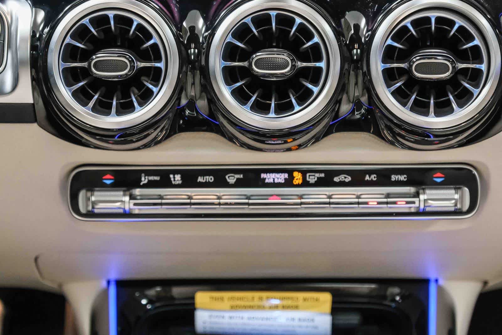 New 2026 Polar White Mercedes-Benz GLB 250 image 60