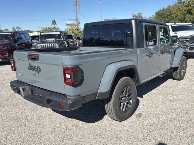 New 2026 Anvil Clear-Coat Exterior Paint Jeep Sport S image 4