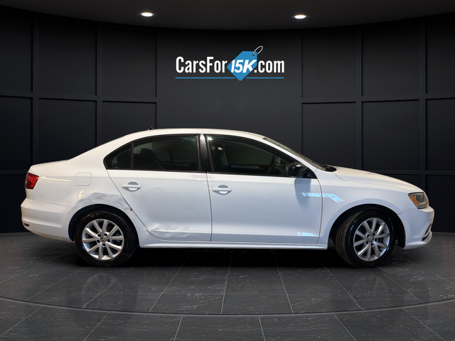 Used 2015 Pure White Volkswagen 1.8T SE image 8