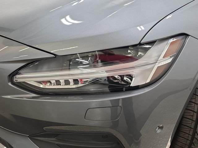 Used 2018 Gray Volvo T5 Momentum image 28