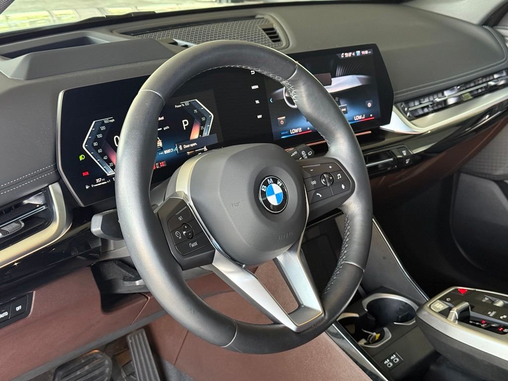 Used 2024 Mineral White Metallic BMW xDrive28i image 13