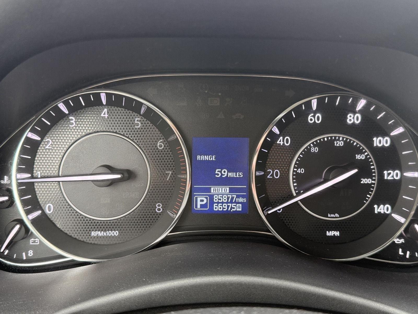 Used 2019 Pearl White Tricoat Nissan SV image 10