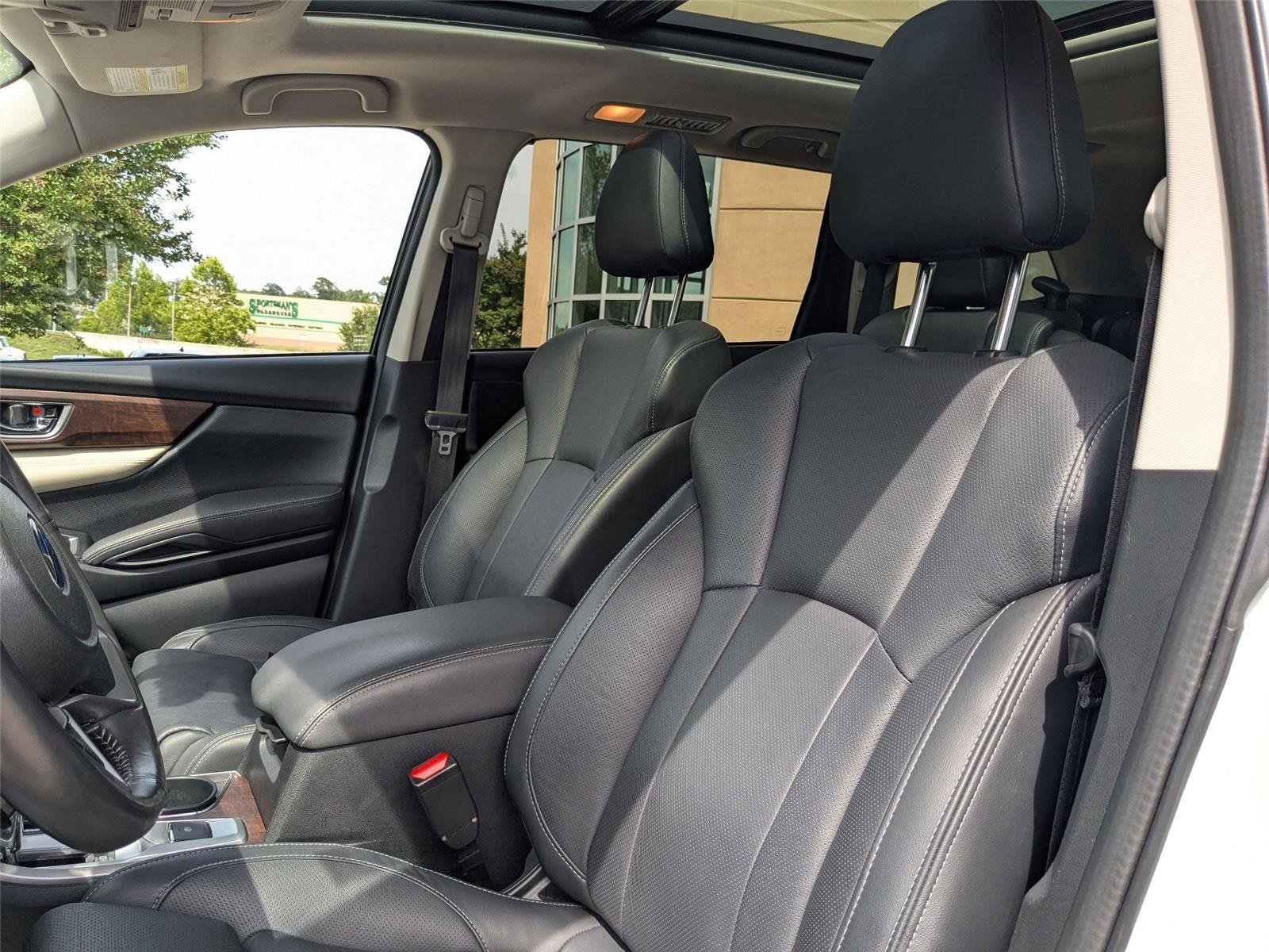 Used 2022 Crystal White Pearl Subaru Touring image 15