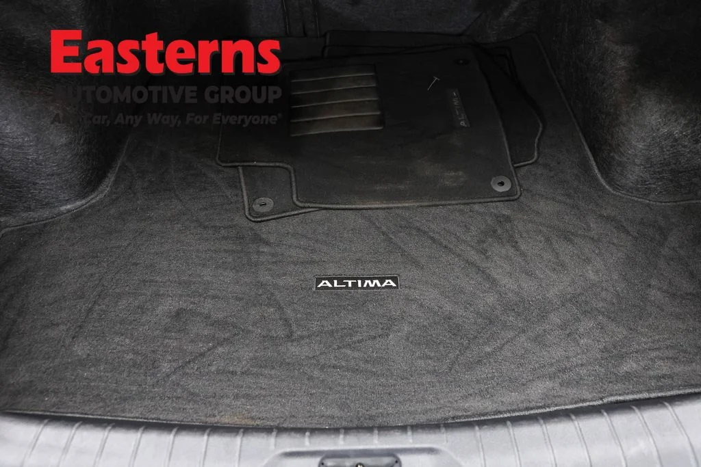 Used 2023 Gray Nissan 2.5 SV image 9