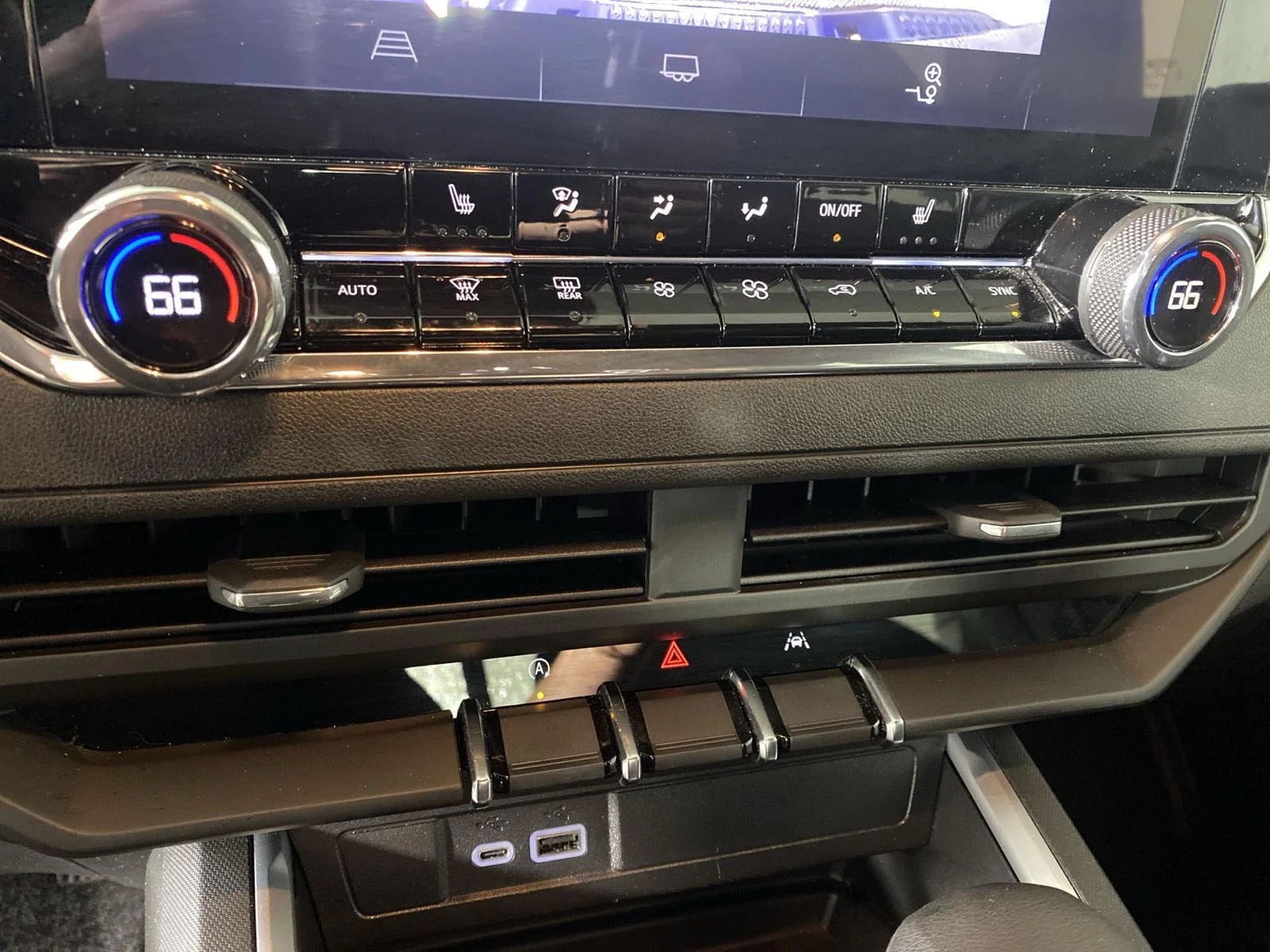 Used 2025 Black Chevrolet Trail Boss image 19