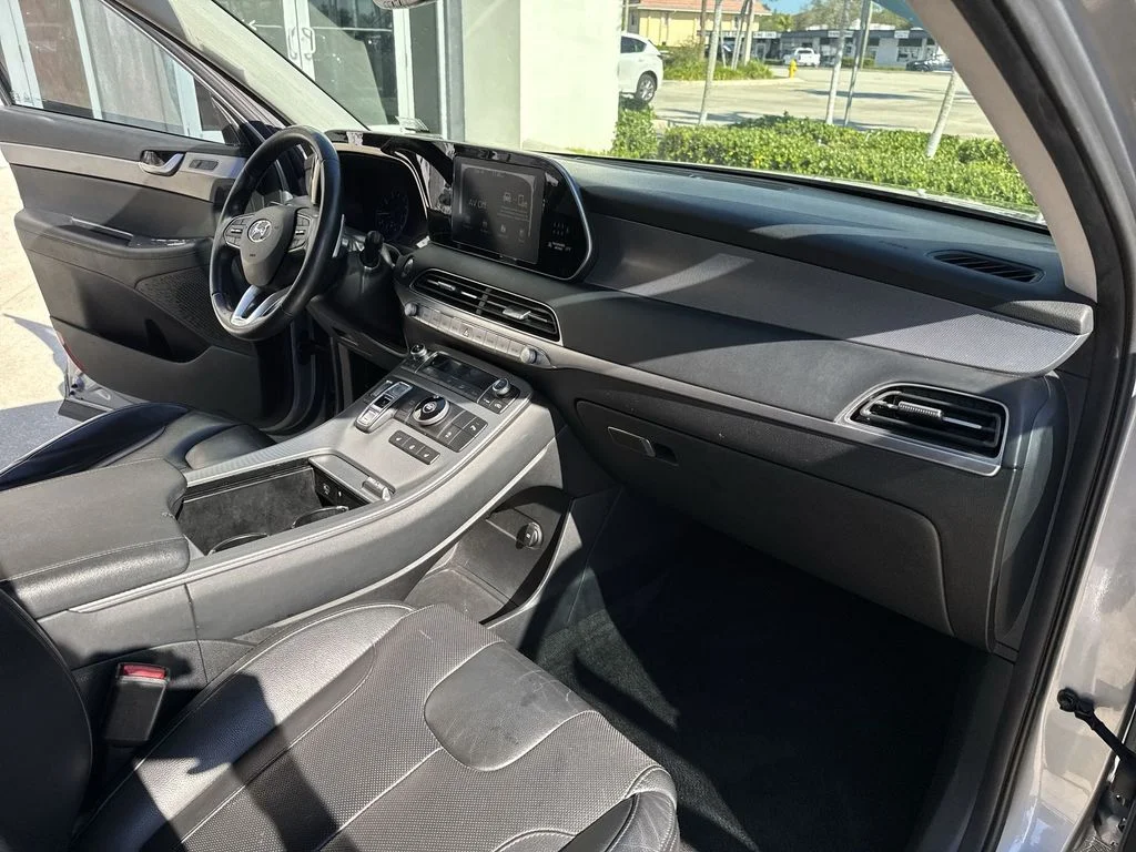 Used 2020 Silver Hyundai SEL image 32