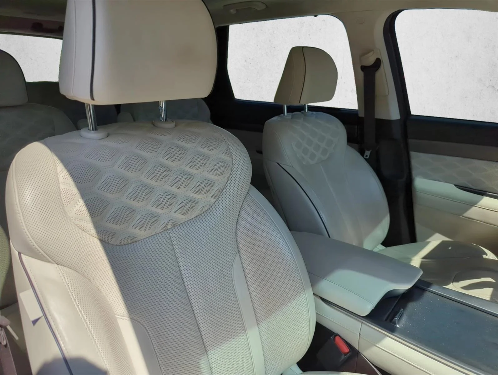 Used 2020 Steel Graphite Hyundai Limited image 26