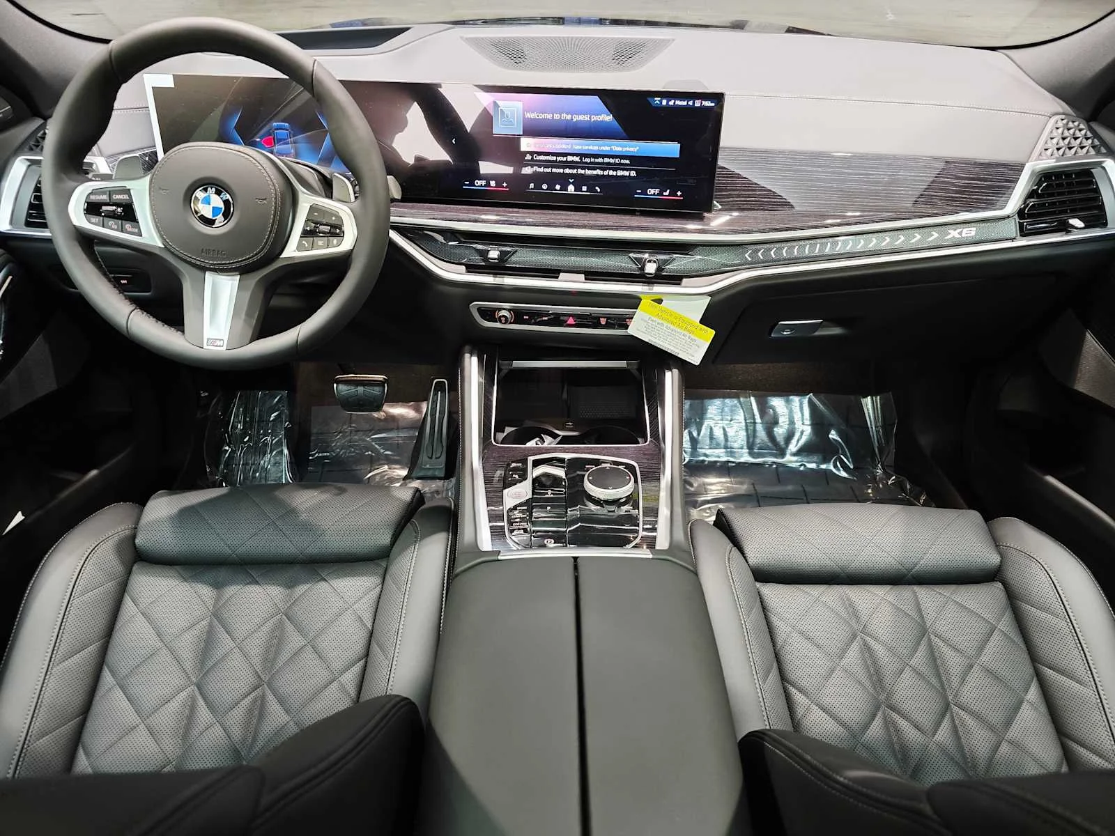 New 2026 Carbon Black Metallic BMW xDrive40i image 10