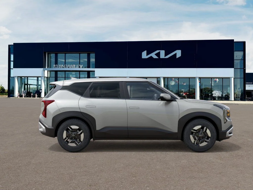 New 2027 Ivory Silver Kia LX image 7