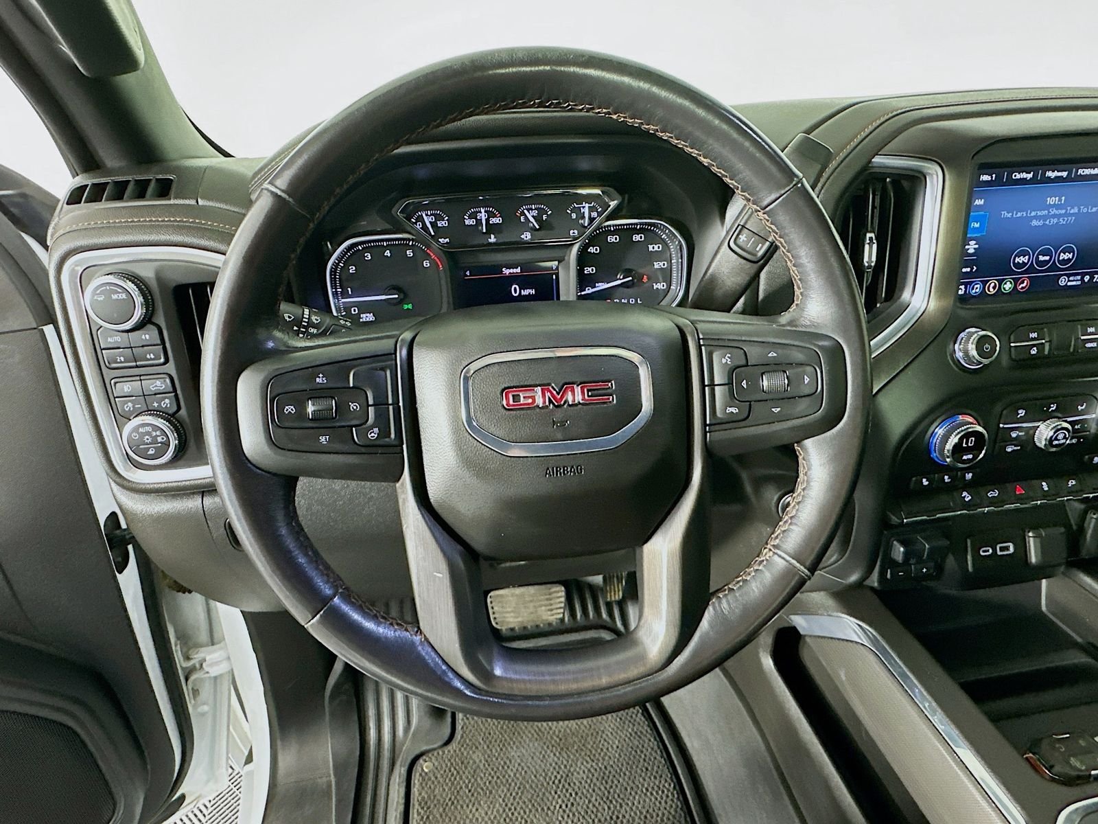 Used 2022 Summit White GMC AT4 image 15