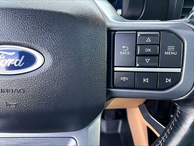 Used 2023 Black Metallic Ford Lariat image 25