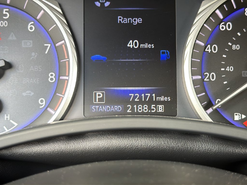 Used 2018 Black INFINITI Red Sport 400 image 19