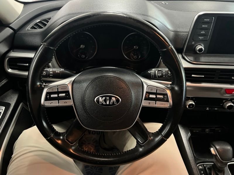 Used 2020 Purple Kia LX image 23