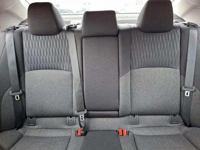 Used 2025 White Toyota LE image 19