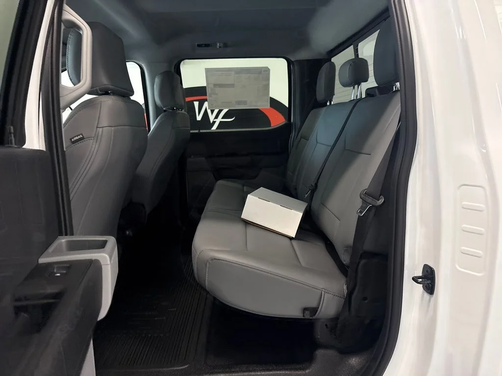 New 2027 Oxford White Ford F-350® XL image 14
