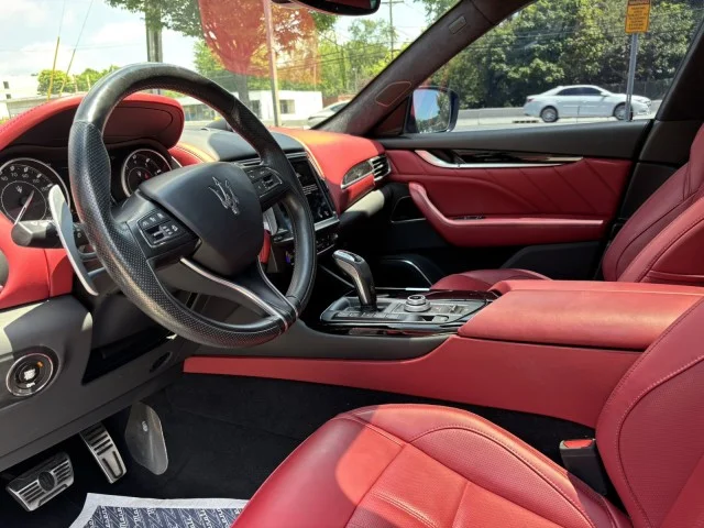 Used 2022 Nero Ribelle Metallic Maserati Modena ~ Sportivo & Nerissimo Package !! image 15