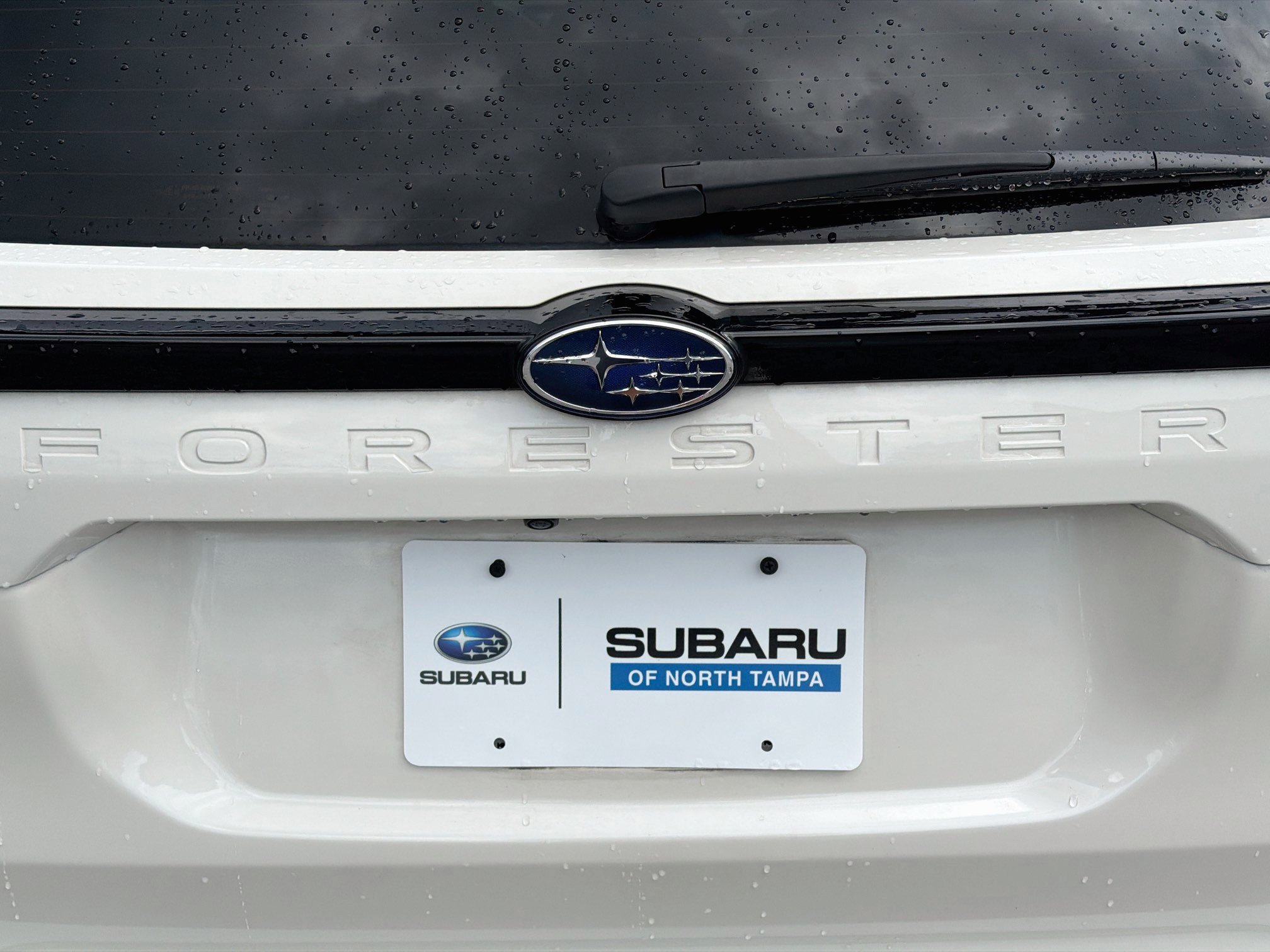 Used 2025 Crystal White Pearl Subaru Premium image 11