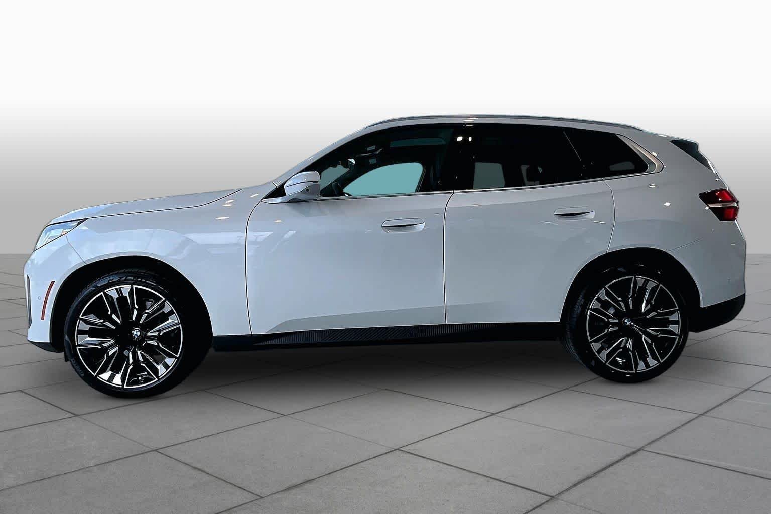 New 2026 Mineral White Metallic BMW 30 xDrive image 13