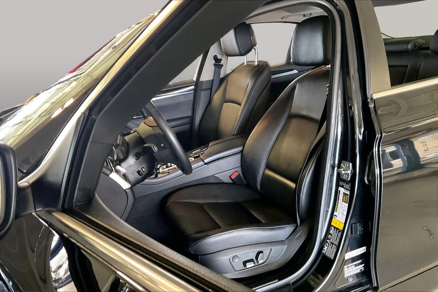 Used 2012 Black Sapphire Metallic BMW 535i xDrive image 7