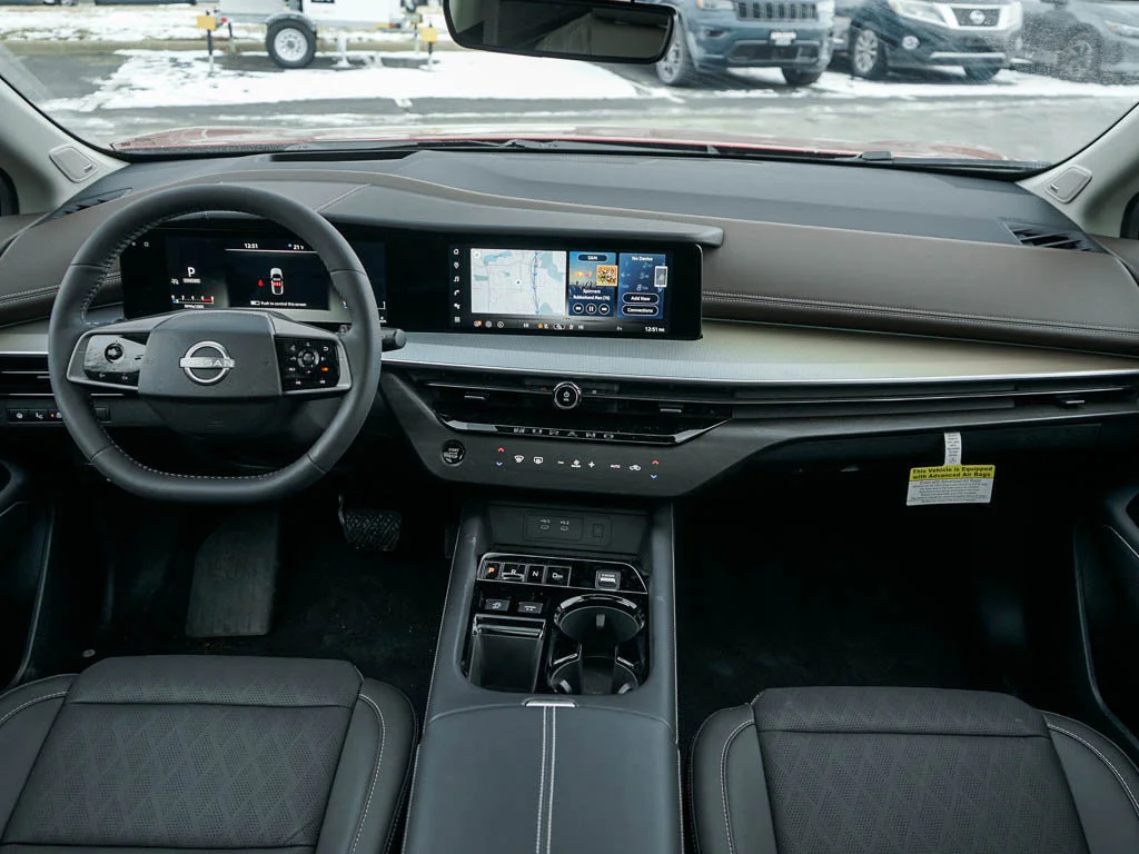 New 2026 Everest White Pearl TriCoat / Super Black Two-tone Nissan Platinum image 13