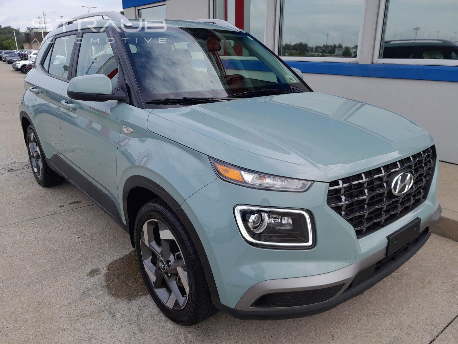 Certified Used 2025 Mirage Green Hyundai Limited image 3
