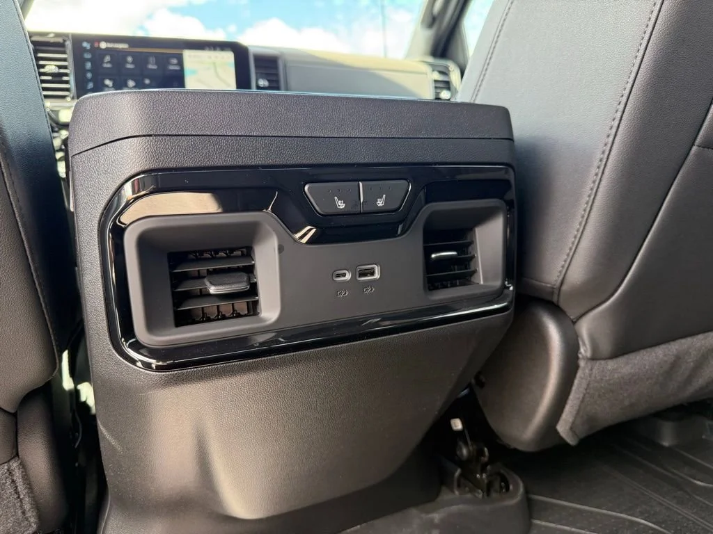 2026 Chevrolet Silverado 2500 HD ZR2 - Photo 14