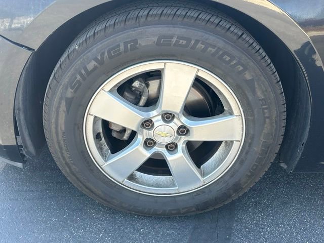 Used 2012 BLACK GRANITE METALLIC Chevrolet LS image 9