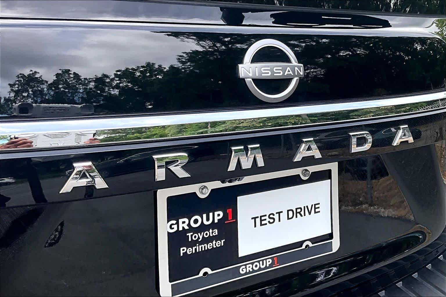 Used 2024 Super Black Nissan Platinum image 31