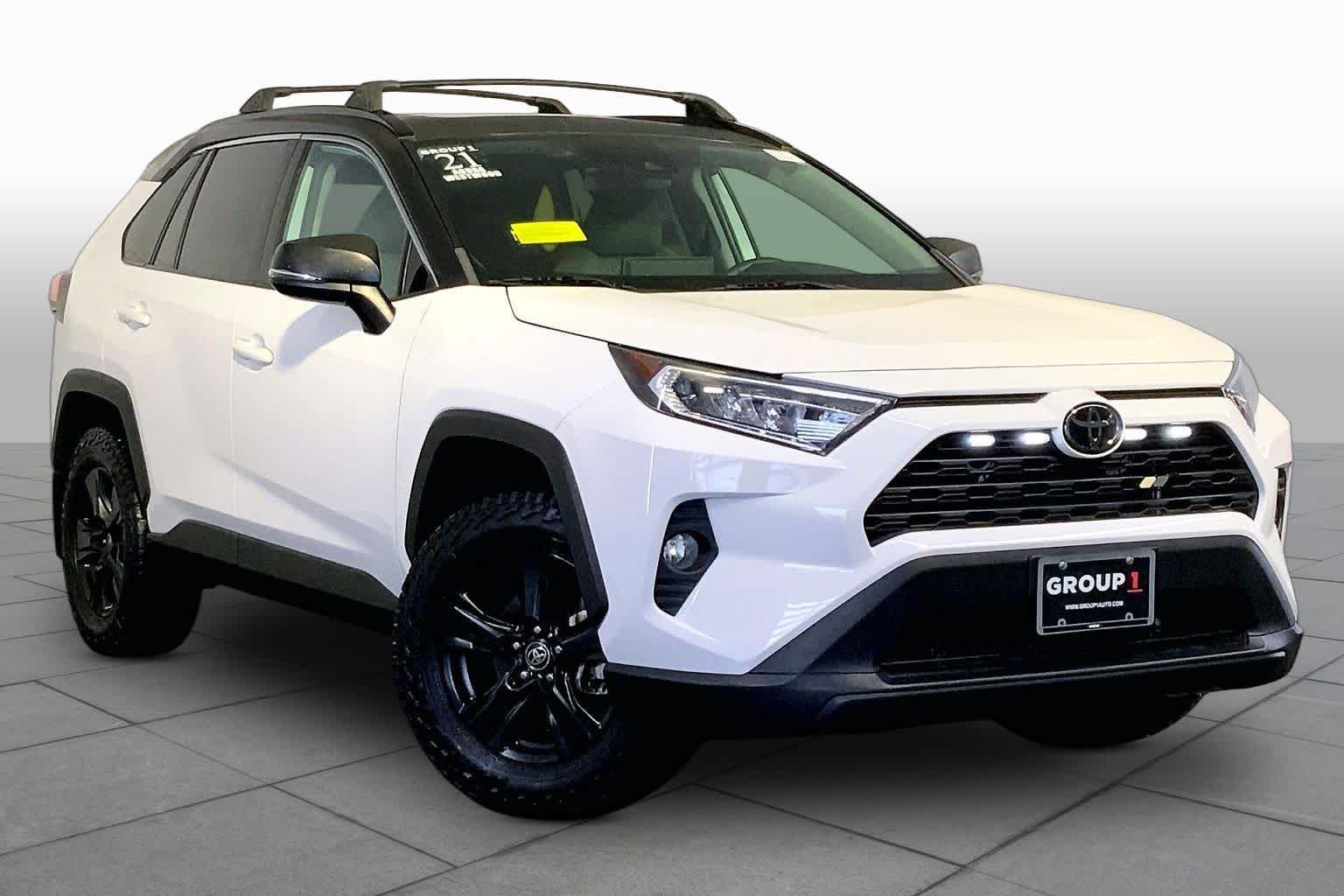 Used 2021 Super White Toyota XLE image 3
