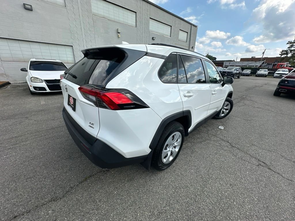 Used 2019 White Toyota LE image 6
