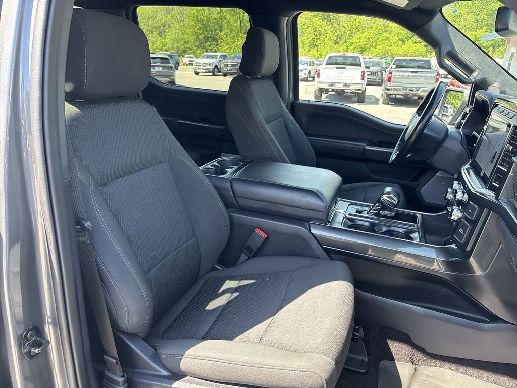 Used 2022 Gray Ford XLT image 27
