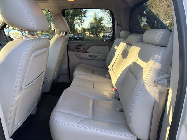 Used 2010 White Chevrolet LTZ image 17