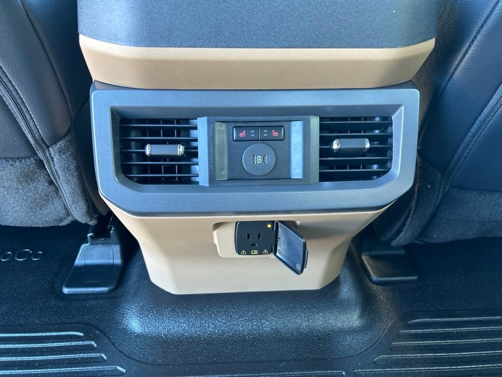 New 2026 Oxford White Ford Lariat image 42