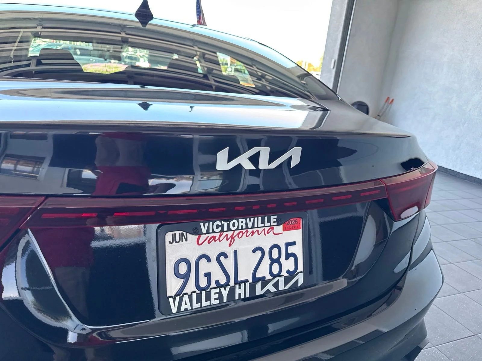 Used 2023 Aurora Black Pearl Kia LXS image 9