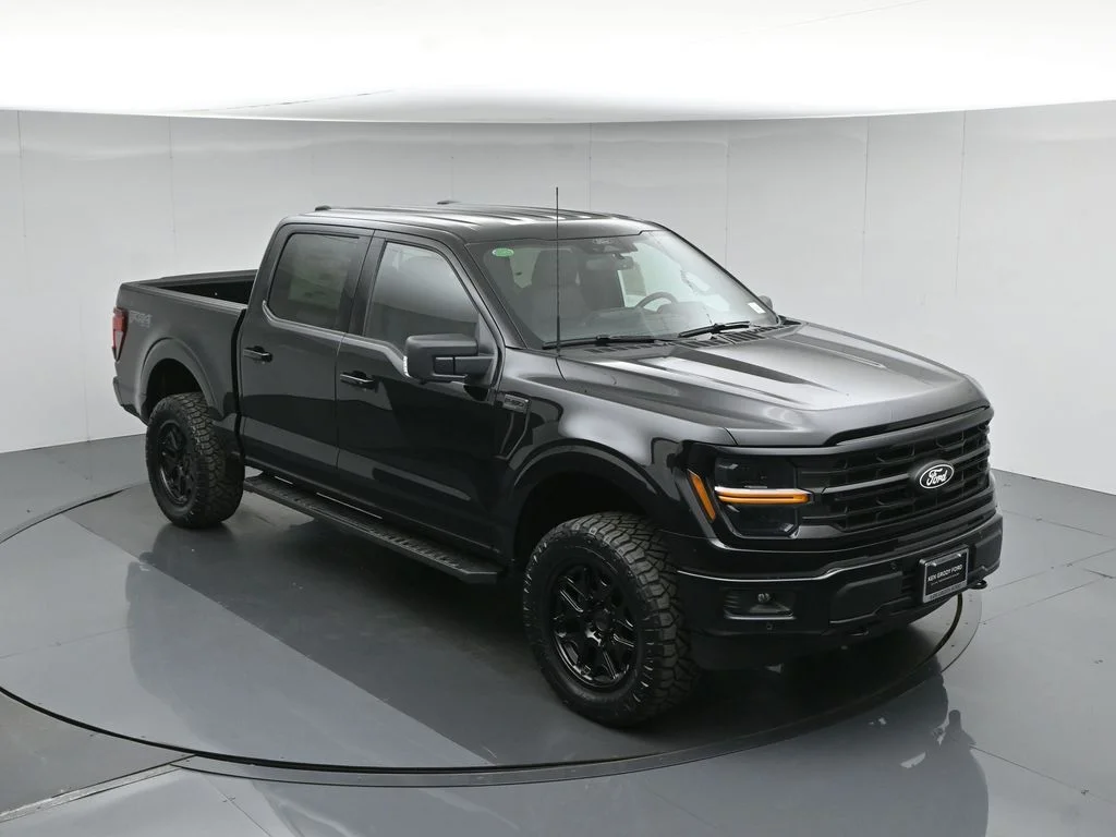 New 2026 Agate Black Metallic Ford XLT image 39