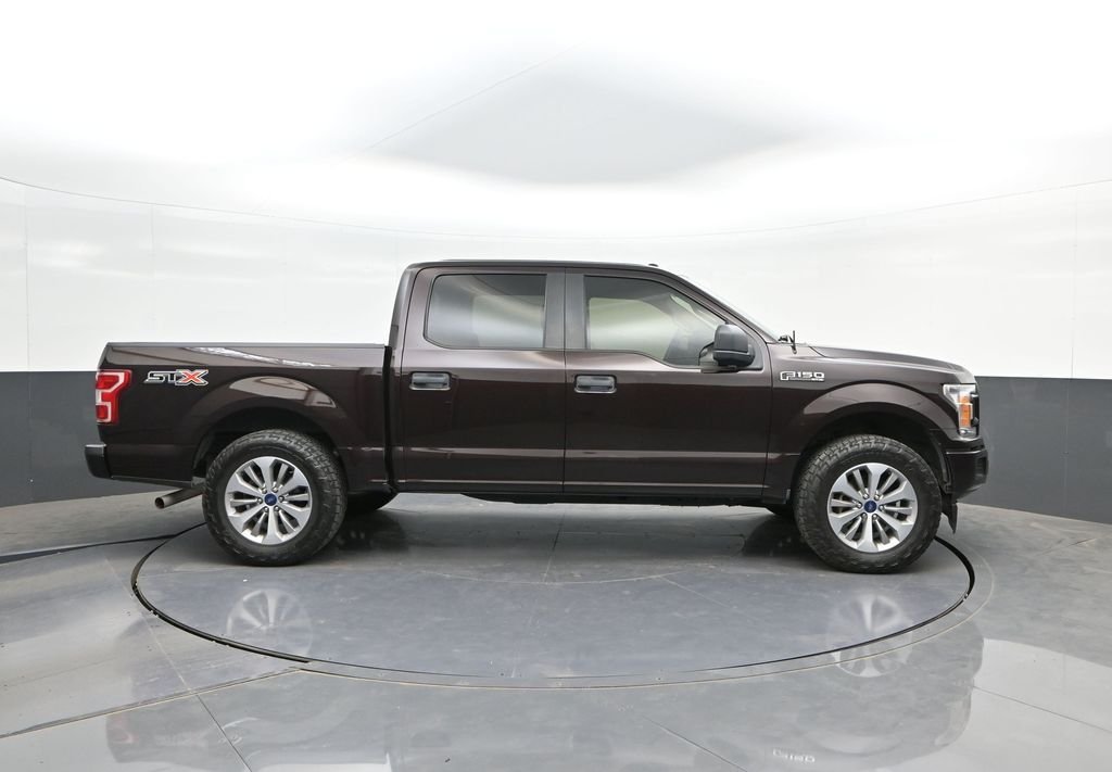 Used 2018 Red Ford XL image 24