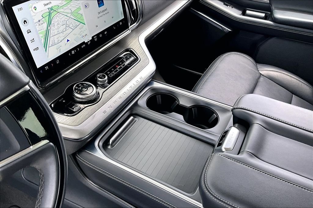 Used 2025 Black Ford Platinum image 14
