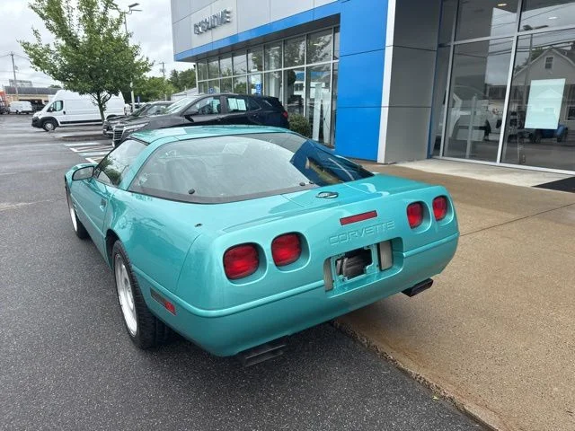 Used 1991  Chevrolet Base image 9