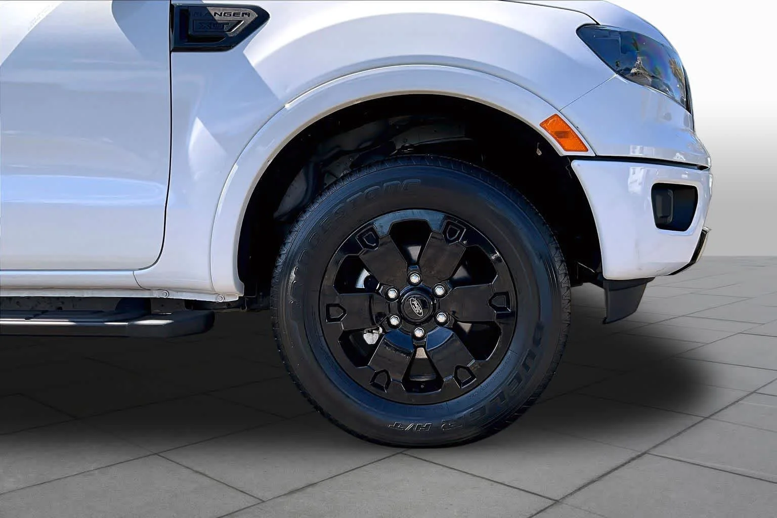 Used 2023 Oxford White Ford XLT image 10