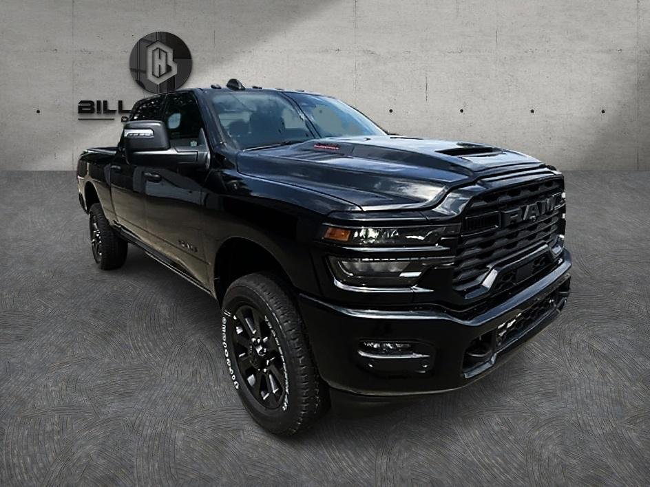 New 2026 Diamond Black Crystal Pearl-Coat Exterior Paint RAM Big Horn image 3