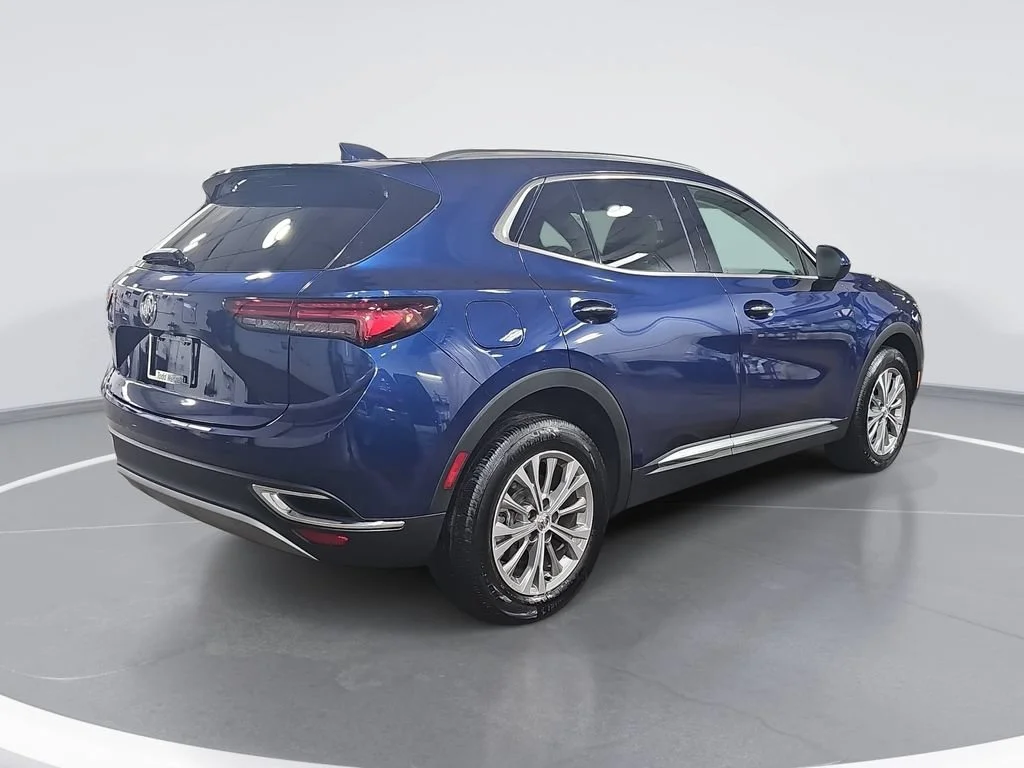 Used 2023 SAPPHIRE METALLIC Buick Preferred image 3