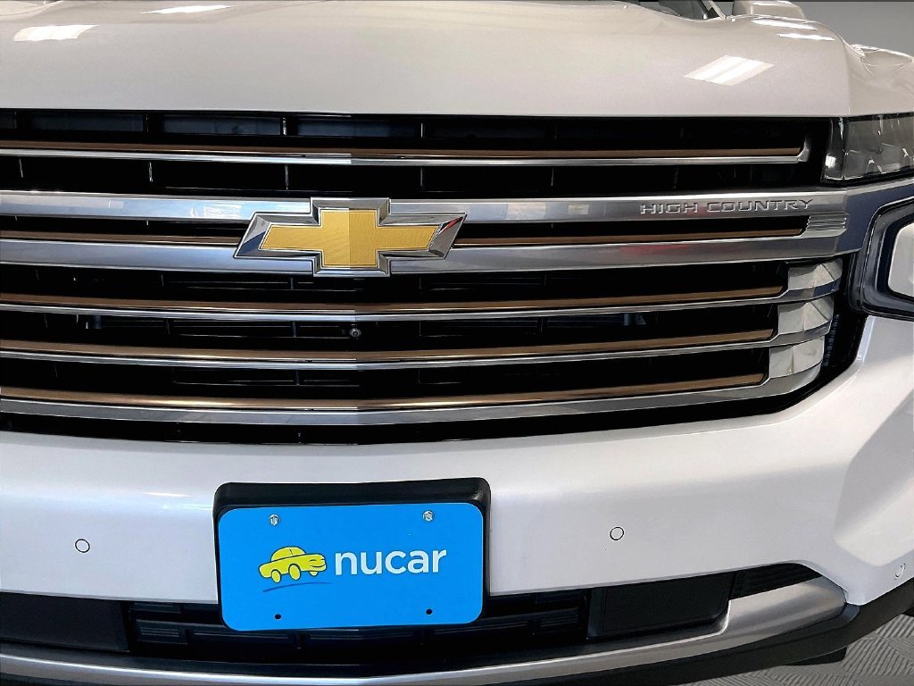 Used 2024 Beige Chevrolet High Country image 33