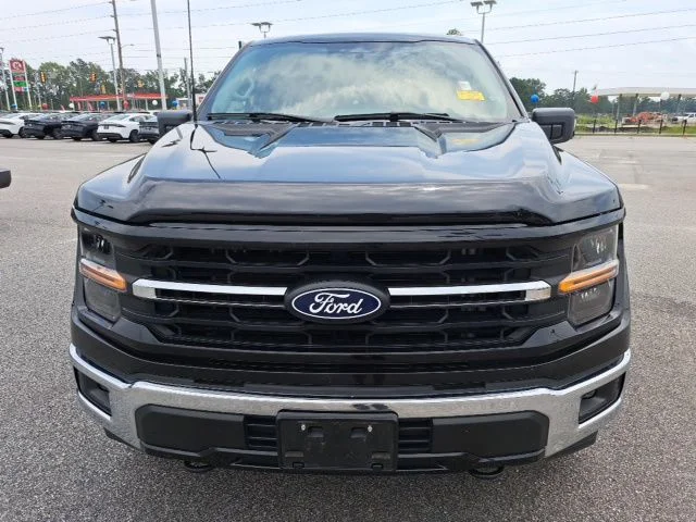 Used 2025 Black Ford XLT image 3