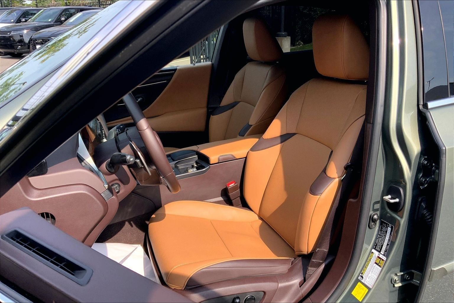 Used 2021 Green Lexus 350 image 7