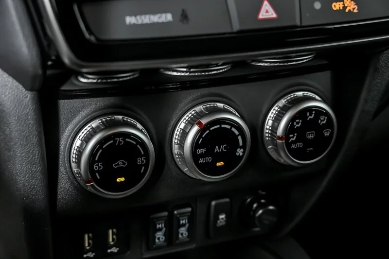 New 2026 White Diamond Mitsubishi Trail Edition image 21